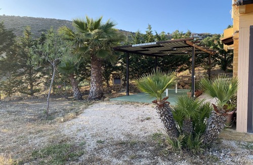 Pergole Villa | Villa Margherita on the sea/beach, wifi, air conditioning.