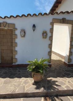Trabia Apartment | VILLA MARIANNA CON PISCINA PRIVATA ampi spazi esterni e WIFI FREE