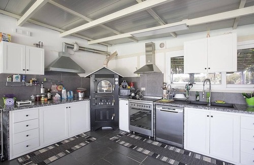 Casteldaccia Villa | Villa Maristella: A spacious two-story villa located right on the beach, with Free WI-FI.