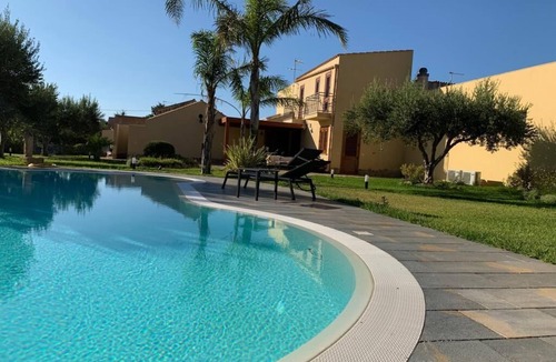 Castelluzzo Villa | Villa Martina with pool for exclusive use, a few steps from the sea for families
