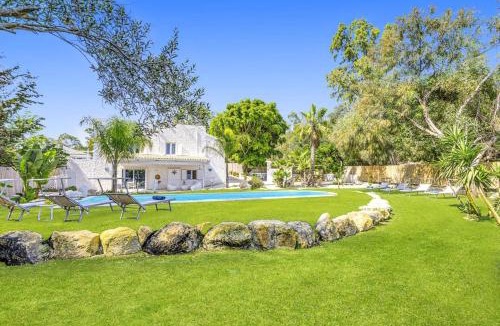 Santa Maria del Focallo Villa | Villa Mediterraneo by Villa Plus