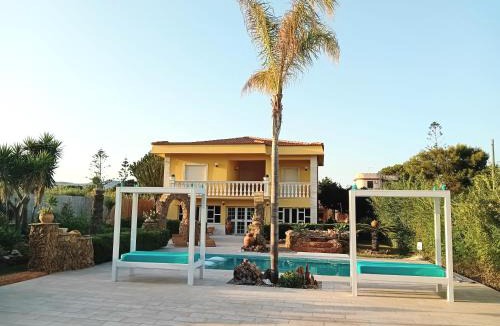 Pisciotto-Carrubella Villa | Villa Michelle