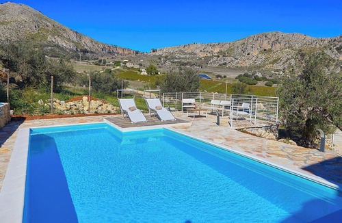 Castellammare del Golfo Villa | VILLA MONTEMAR