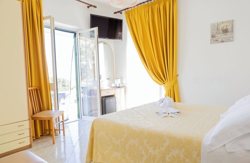 Panza Bed & Breakfast | Villa Natalina