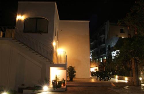 Vico del Gargano Hotel | Villa Nettuno
