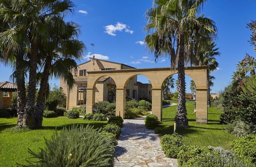 Castelvetrano Villa | Villa Oasi - Holiday Villa Rental by the Sea in Selinunte, South Sicily