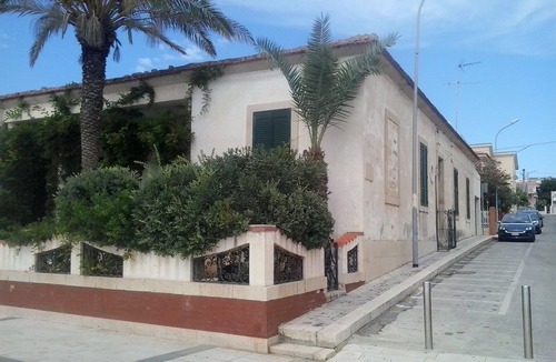 Marina di Ragusa Villa | villa of the wisteria house of Marina di Ragusa - near Montalbano's places