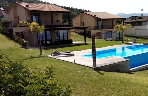 Capo d'Orlando Villa | Villa Panorama, Favolosa Villa di Lusso con Piscina Privata Vista Mare