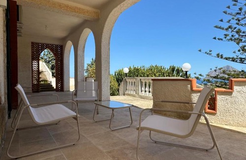 Valderice Villa | Villa Paradise- Appartamento in villa al piano terra