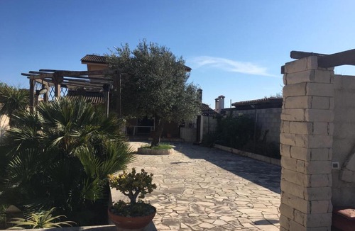 Santa Maria del Focallo House | Villa Poidomani
