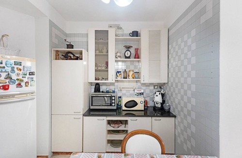 Torre Annunziata Apartment | Villa Pompeii Ruiins with Private Terrace, Wi-Fi, and Air Conditioning