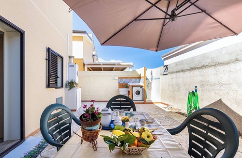 Noto Marina Apartment | Villa Queen Dany - Two Bedroom Apartment, Sleeps 5