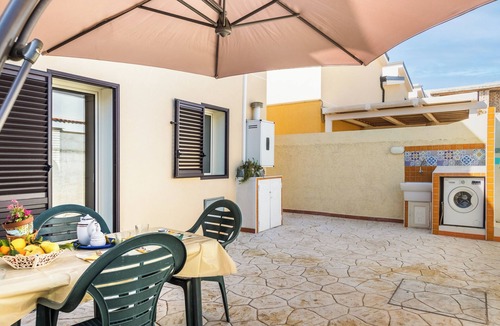 Noto Marina Apartment | Villa Queen Dany - Two Bedroom Apartment, Sleeps 5