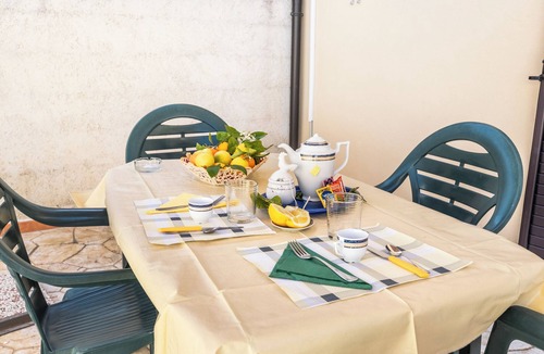 Noto Marina Apartment | Villa Queen Dany - Two Bedroom Apartment, Sleeps 5