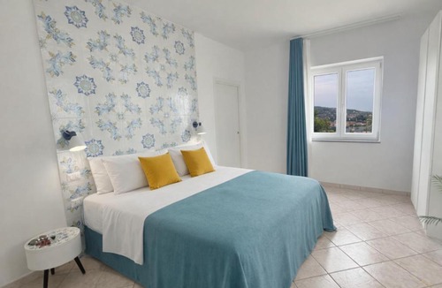 Monte Chiaro House | Villa Raf
