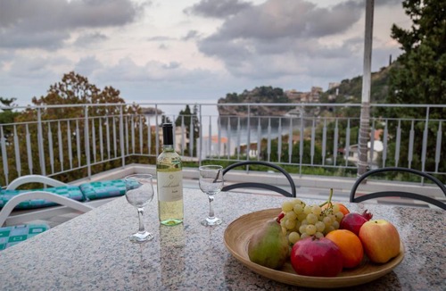 Spisone Apartment | Villa Reggio SeaView