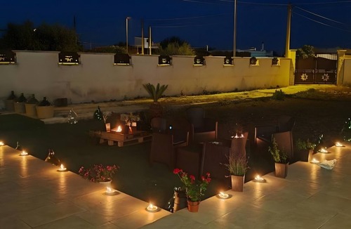Taranto Villa | Villa 'Regina' with Private Garden and Air Conditioning
