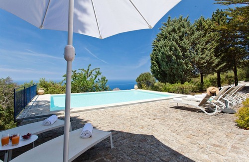 Cefalu Villa | Villa Rocca - Holiday Rental with private swimming pool in Cefalù, Sicily