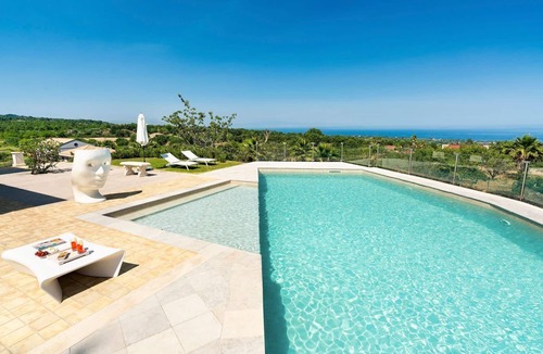 Zafferana Etnea Villa | Villa Rossi - Five Bedroom Villa, Sleeps 10