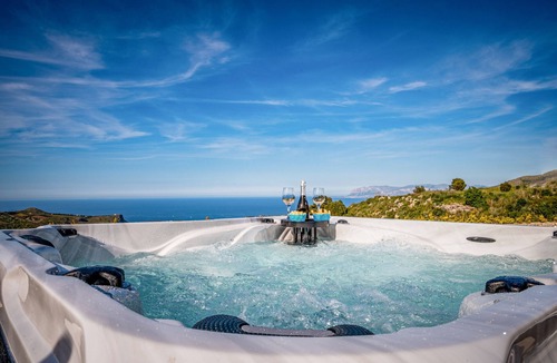 Castellammare del Golfo Villa | Villa Stone Walls with Sea View, Terrace, Garden, Whirlpool & Wi-Fi