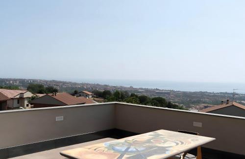 Aci San Filippo Villa | Villa Sant'Anna Modern