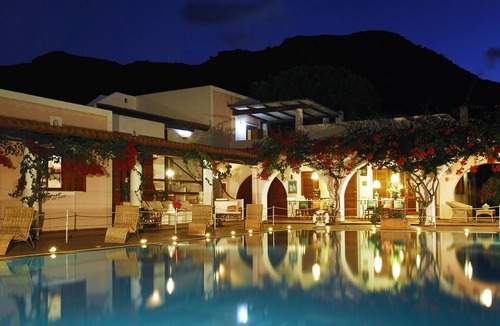 Vulcano Porto Bed & Breakfast | Villa Saracina