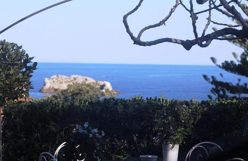 Spisone Bed & Breakfast | Villa Schiticchiu