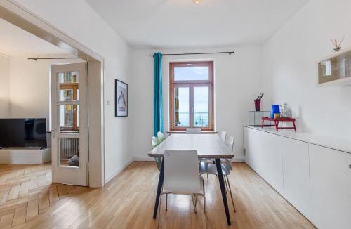 Bregenz Apartment | Villa Seeblick 1908 by Stadtlandnest