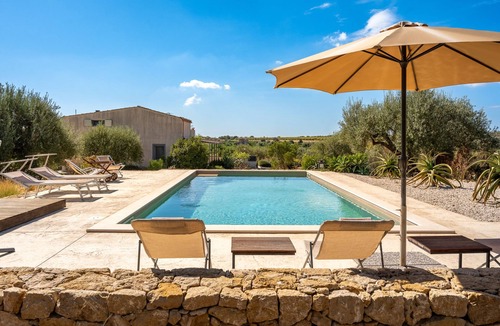 Noto Villa | Villa Silvia with Swimming Pool by Wonderful Italy