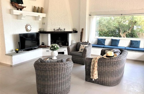 Mazzaforno Villa | Villa Smeraldo Private access to the sea and pool