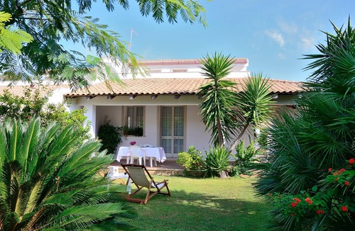Ispica Villa | VILLA SOLE WITH DIRECT ACCESS TO THE FINISH SAND BEACH AND THE SEA