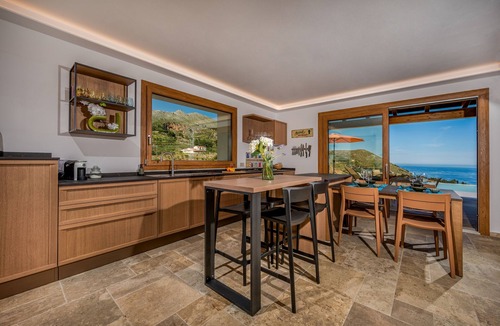 Castellammare del Golfo Villa | Villa sulla Roccia, privacy e relax.