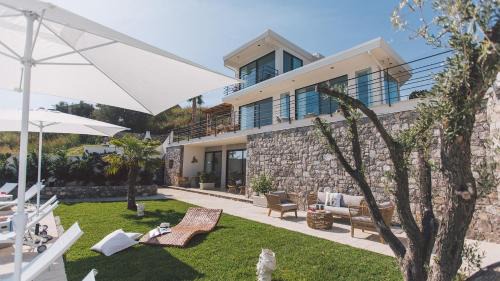 Giardini Naxos Villa | Villa Triscele 10, Emma Villas