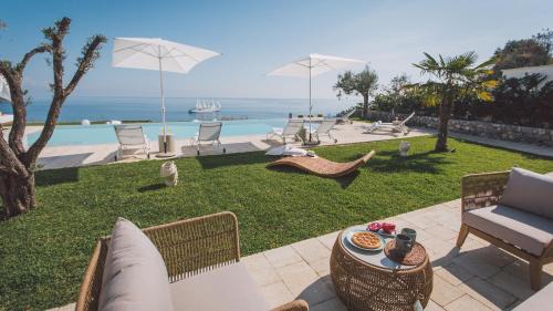 Giardini Naxos Villa | Villa Triscele 10, Emma Villas
