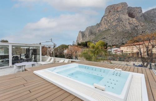 Sferracavallo Villa | Villa Tritone