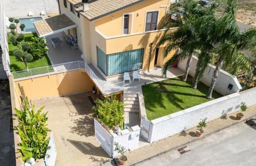 Alcamo Historic Center Villa | Villa Uluvud with Pool Gym Sauna