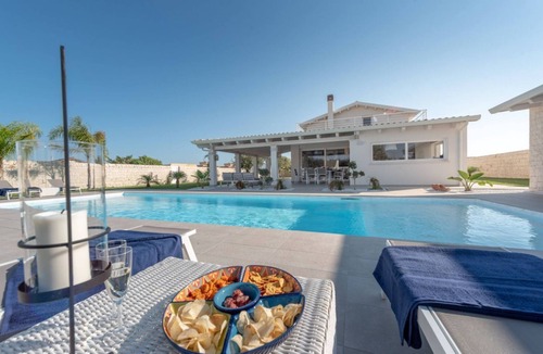 Santa Maria del Focallo Villa | Villa Venere - Luxury Villa with pool