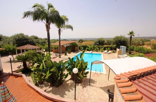 Solarino Villa | VILLA VERA - Amazing House with private swimming pool near Syracuse.
