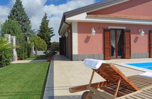 Pedara House | VILLA VITTORIA