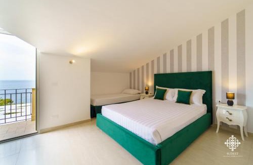 Augusta Villa | Villa Vittoria - Waterfront house