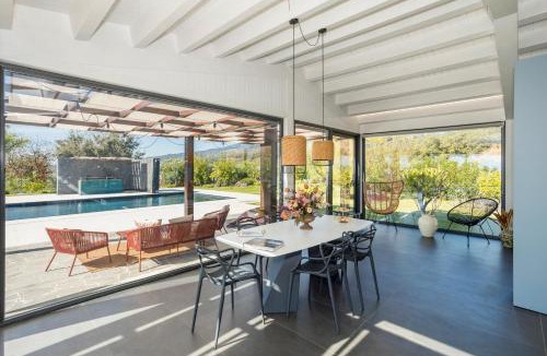 Calatabiano Villa | Villa White Oleander Etna and Pool