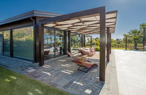 Calatabiano Villa | Villa White Oleander Etna and Pool