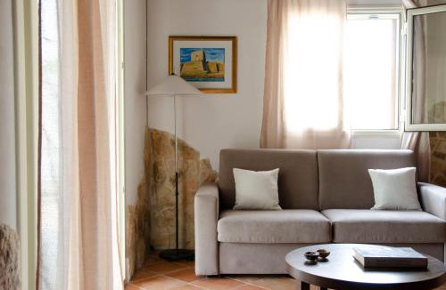 Santa Maria del Focallo Villa | Villa with Private Pool & Garden 10 min walk to the Beach