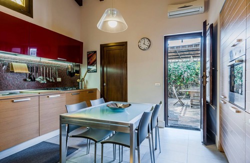 Trecastagni Villa | Villa with antique charm and modern comfort