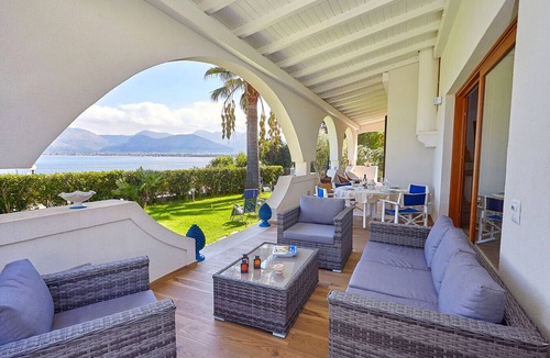 Carini Villa | Villa with direct sea access near Palermo