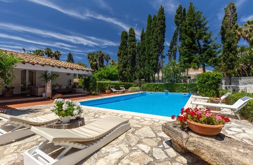 Palermo Villa | VILLA with pool in Mondello 15 people