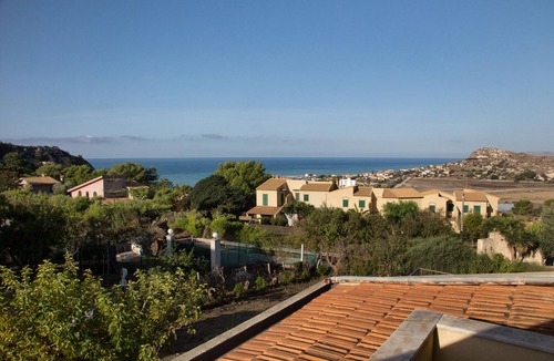 Licata Villa | Villa with terrace and garden 350 meters from the sea of Licata