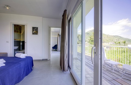 Taormina Apartment | VILLA ZAGARA GARDEN Seaview apartment with pool