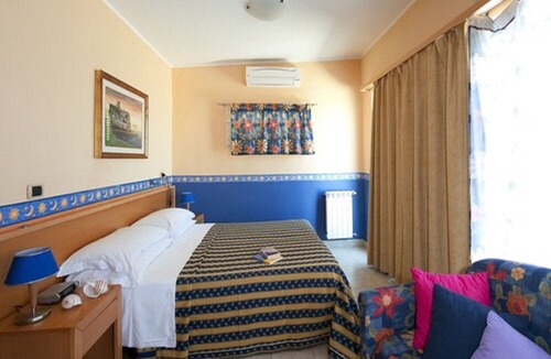 Contrada Pantano d'Arci Hotel | Villaggio Turistico Internazionale La Plaja
