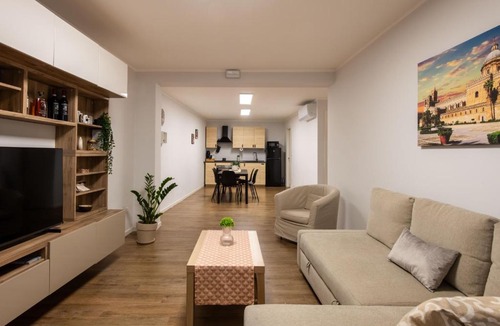 Ruggero Settimo Apartment | Villareale Flat - Free Parking Palermo City Center